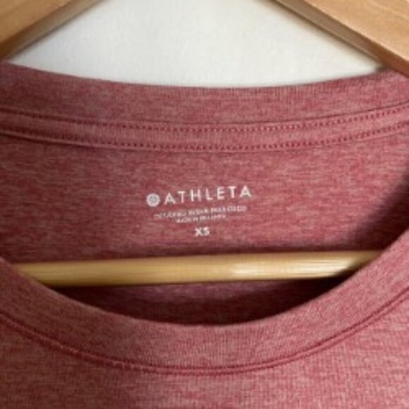 Athleta Uptown Top in Antique Rose XSmall - Picture 2 of 4